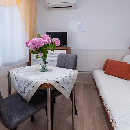Apartments By The Sea Punat, Krk - 5351 Exterior foto