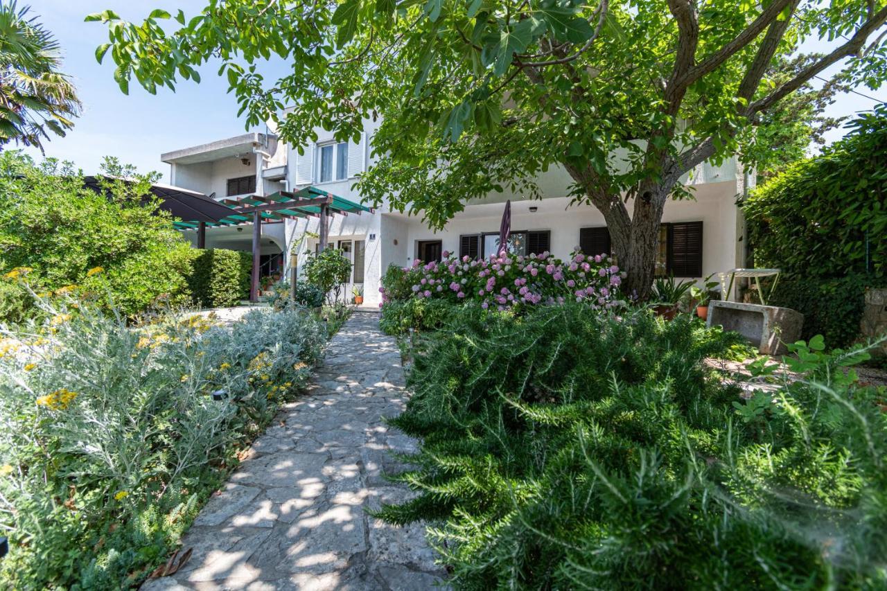 Apartments By The Sea Punat, Krk - 5351 Exterior foto