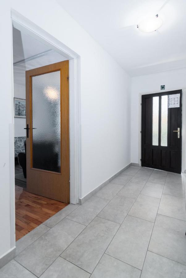 Apartments By The Sea Punat, Krk - 5351 Exterior foto