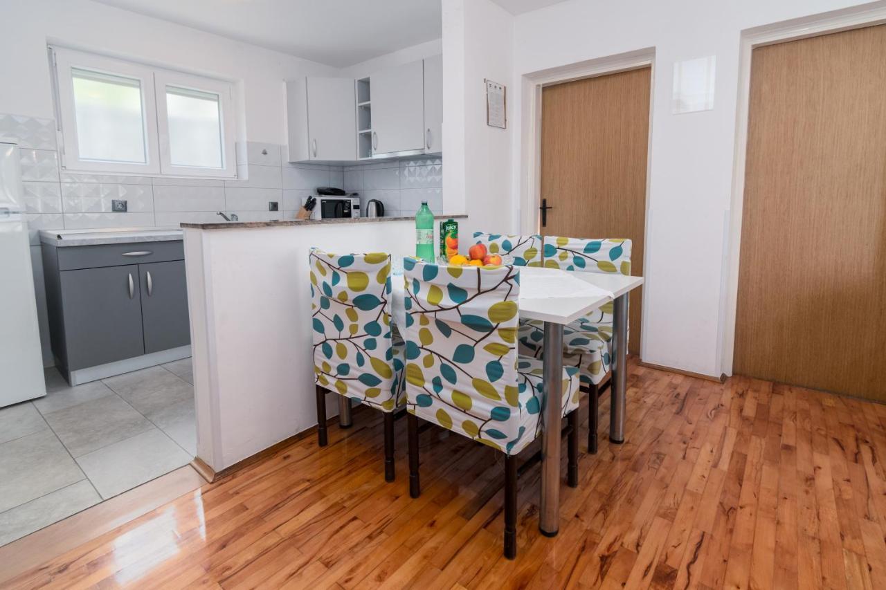 Apartments By The Sea Punat, Krk - 5351 Exterior foto